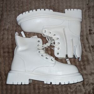 Cream Faux Leather Fleece Lined Lace-Up Ankle Boots 42